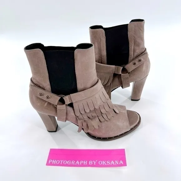 FREDA SALVADOR BLACK LEATHER HARNESS FRINGES OPEN TOE ANKLE BOOTS Gray size 8.5