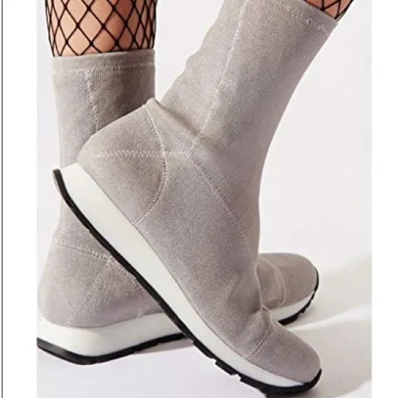 Free People Astral Gray Fabric Silver Pull On Sock Sneaker Bootie Boots Size 39