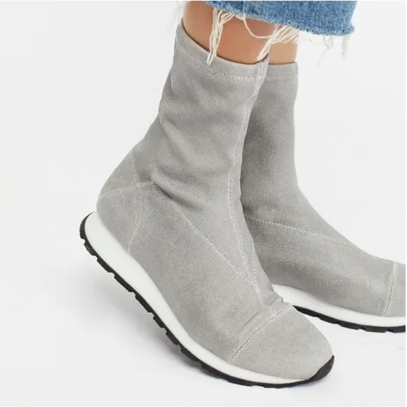 Free People Astral Gray Fabric Silver Pull On Sock Sneaker Bootie Boots Size 39