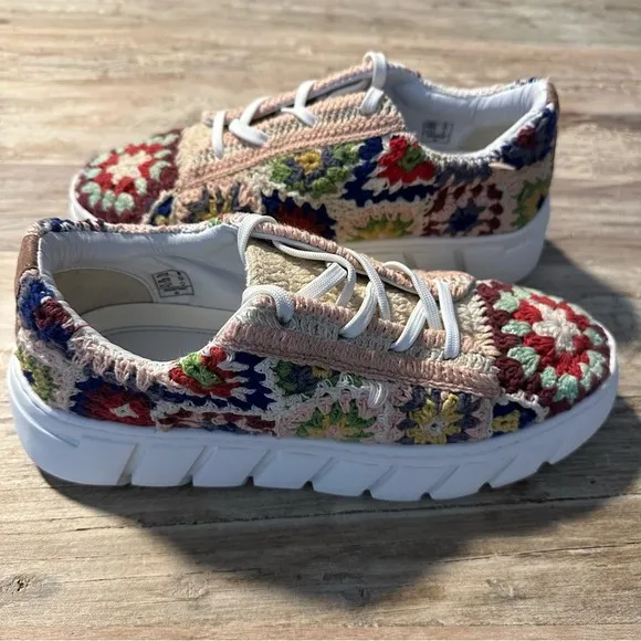 Free People Catch Me If You Can Crochet Platform Sneaker Multicolor EU 40 NWOT