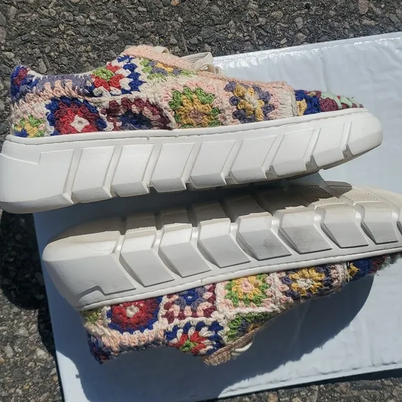 Free People Catch Me If You Can Crochet Platform Sneakers Size 7.5