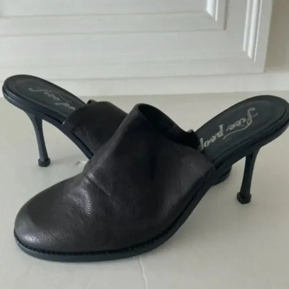 Free People Leila Slip On Stiletto Heeled Slouchy Mule Black Women Size 8.5 NWOT