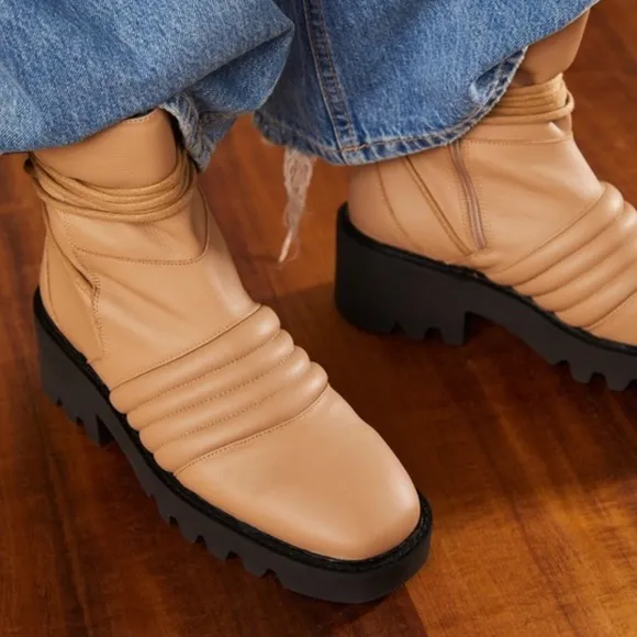 FREE PEOPLE | Tori Padded Moto Boots in Camel Brown