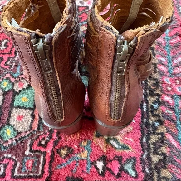 Freebird by Steven BELLA Brown Sandals with heel size 8 boho leather festival