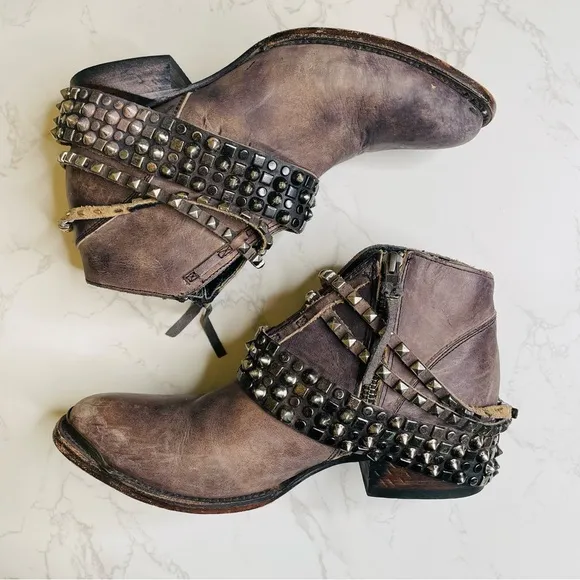 Freebird by Steven Mezcal Low Brown Leather Studded Ankle Boots Booties | Size 8