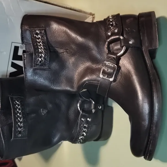 Frye Jenna Chain Moto Boot