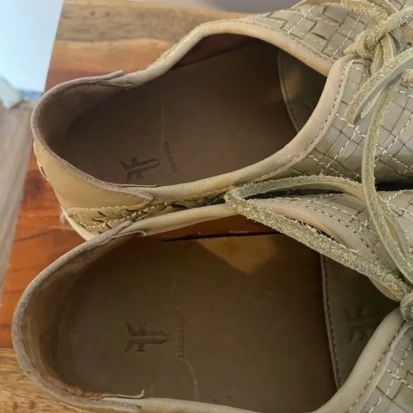FRYE Lena Woven Low Lace Sneakers platform. Leather lace minimalist modern 9.5