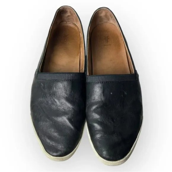 Frye Melanie Slip-On Shoes in Black Leather 9