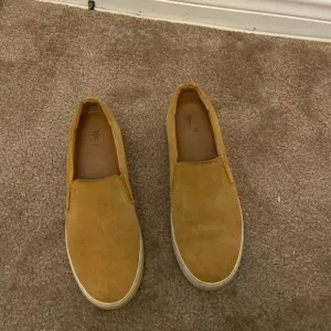 ✨FRYE Slip On Shoes