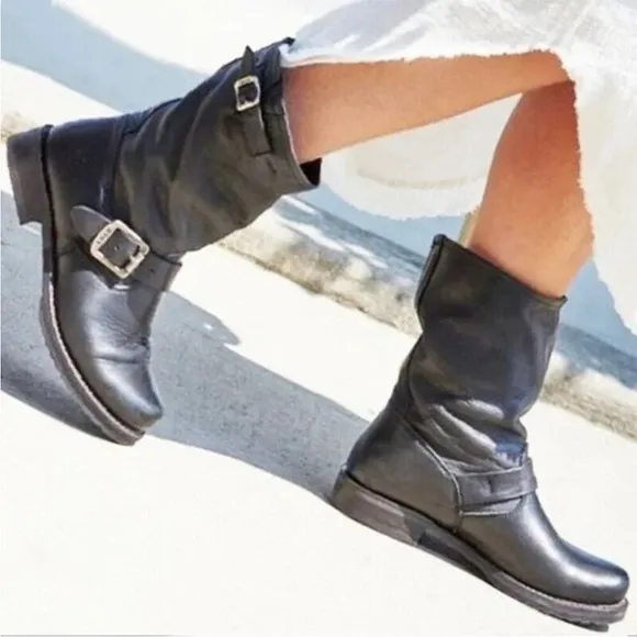 FRYE Veronica Short Slouch Leather Boots