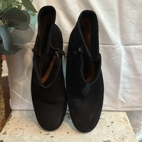 Frye | Women’s | Natalie | double zip | black | suede | leather | 8.5 | boots