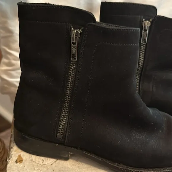 Frye | Women’s | Natalie | double zip | black | suede | leather | 8.5 | boots