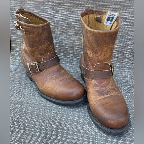 Frye Womens size 10M leather Boots