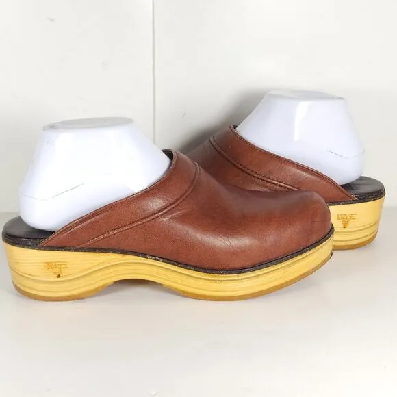 Frye Women's Vintage US9D Brown Cognac Leather Slip-On Clogs Shoes USA