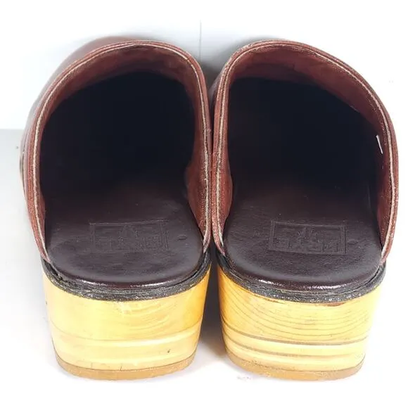 Frye Women's Vintage US9D Brown Cognac Leather Slip-On Clogs Shoes USA