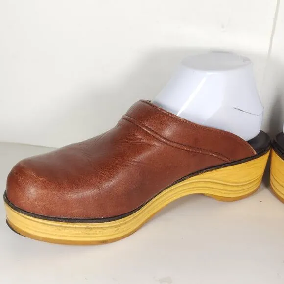 Frye Women's Vintage US9D Brown Cognac Leather Slip-On Clogs Shoes USA