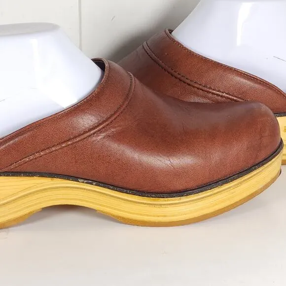 Frye Women's Vintage US9D Brown Cognac Leather Slip-On Clogs Shoes USA