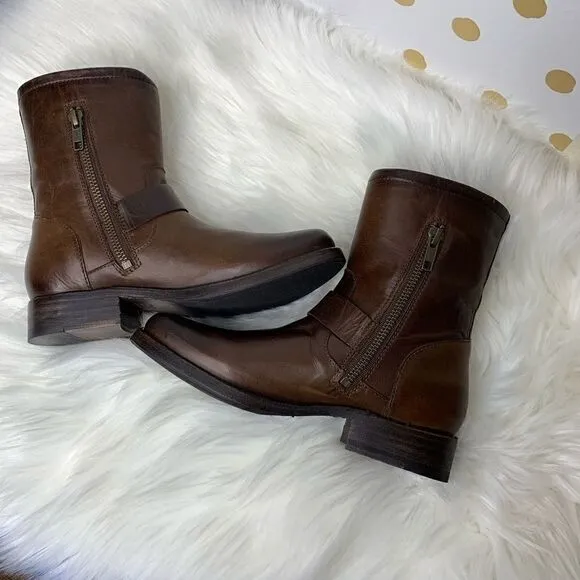 Frye Vicky Engineer Chocolate Brown Leather Boots 5.5