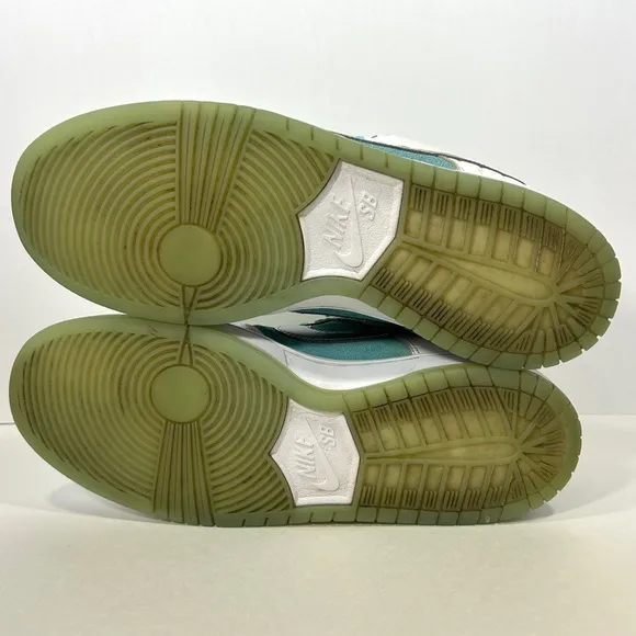 FTC x Nike SB Dunk Low ‘Lagoon Pulse’ (DH7687 400) Shoes Size: 8.5 M