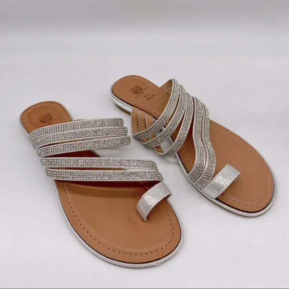 GC Shoes women’s Harmonie Flat Sandal in Silver rhinestone size 7 New