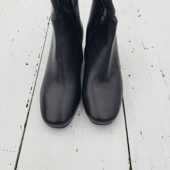 Gentle Souls by Kenneth Cole Ella Women's Black Knee High Leather Boots 7 / 37.5