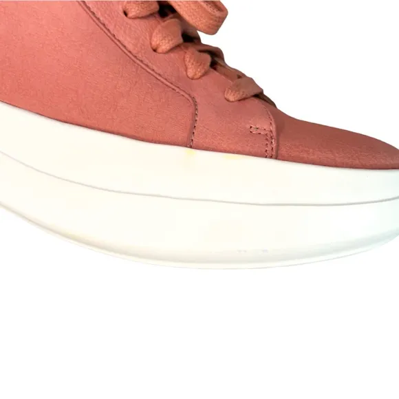Gentle Souls by Kenneth Cole Women's Rosette Sneakers - Pink Clay - 7.5M