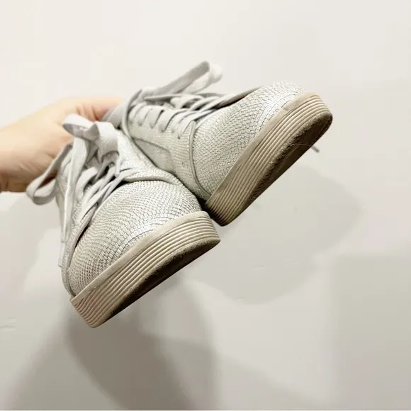 Gentle Souls Haddie Platform Lace-Up Sneakers Silver Metallic Size 8 Leather