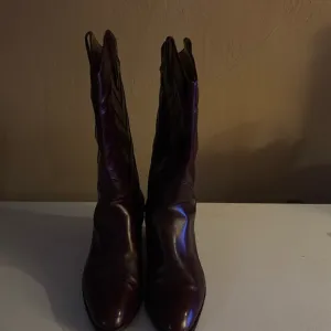 Gents Genuine Leather Western BootsGreat condition Fine Quality Italian made