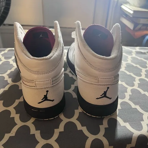 Genuine Leather Spectacular Performance White and Black High-Top Sneakers