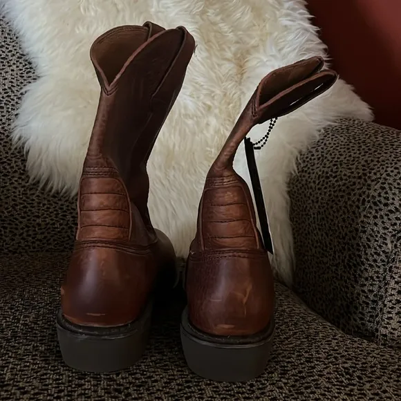 Georgia boots - NWT - brown leather - 10.5W
