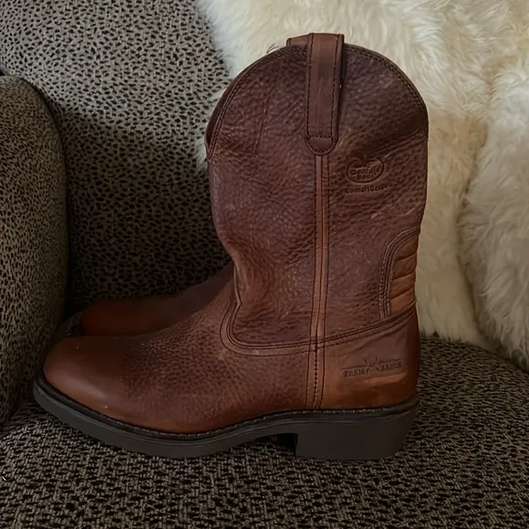 Georgia boots - NWT - brown leather - 10.5W