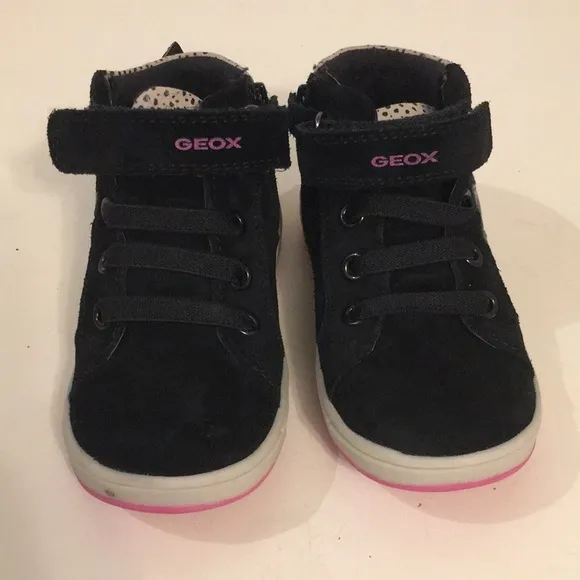 GEOX Italian leather Respira high top sneakers.