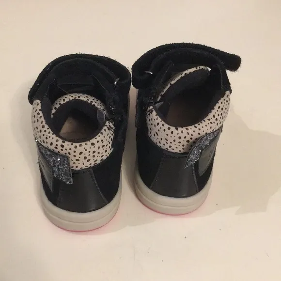 GEOX Italian leather Respira high top sneakers.