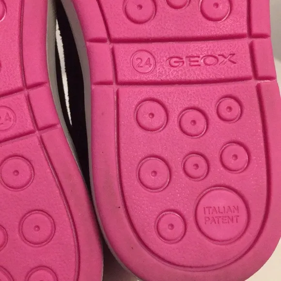GEOX Italian leather Respira high top sneakers.