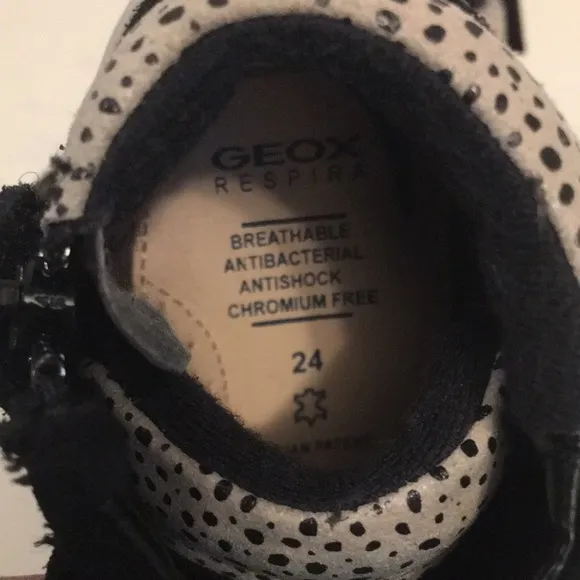 GEOX Italian leather Respira high top sneakers.