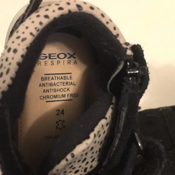 GEOX Italian leather Respira high top sneakers.