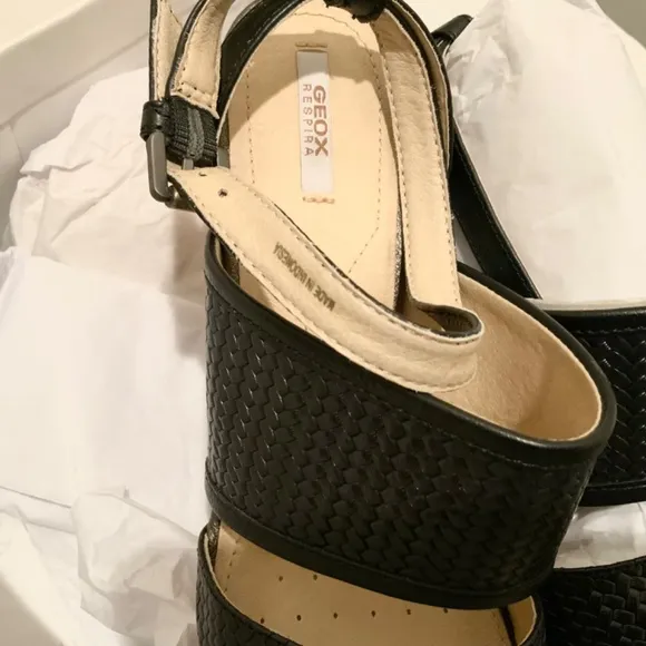 Geox Mauvelle Black Leather ankle strap block heel sandal platform dress shoes 8