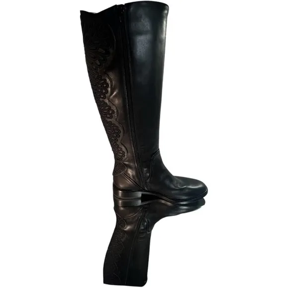 Gianni Bini Alybeth Boots 8.5 black low heel new in box embroidered leather