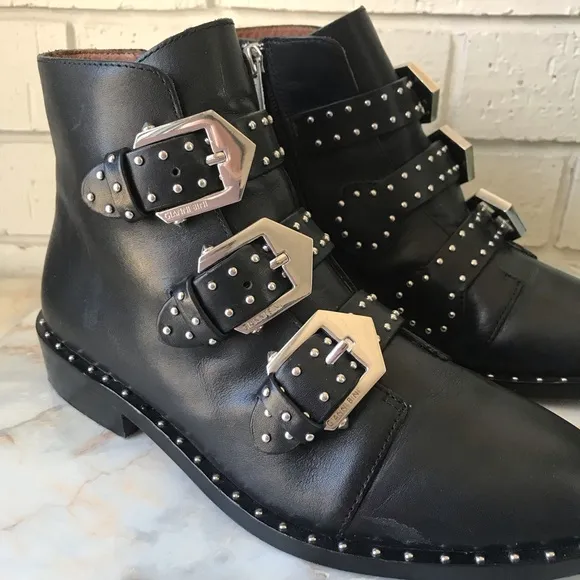 Gianni Bini Black Studded Leather Ankle Booties Size 6