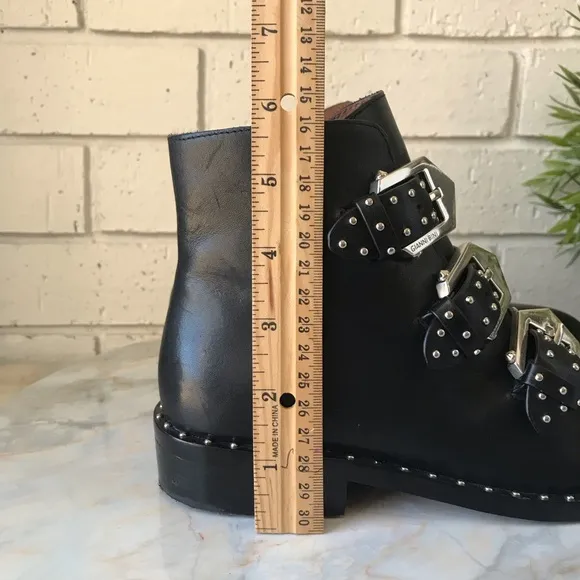 Gianni Bini Black Studded Leather Ankle Booties Size 6