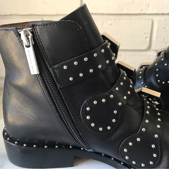 Gianni Bini Black Studded Leather Ankle Booties Size 6