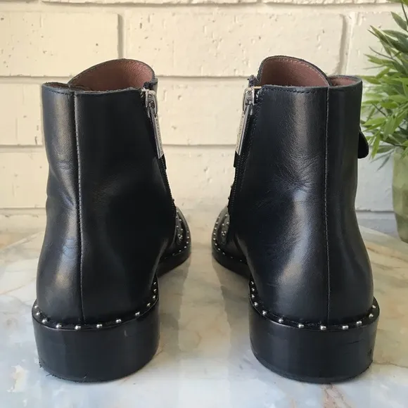 Gianni Bini Black Studded Leather Ankle Booties Size 6