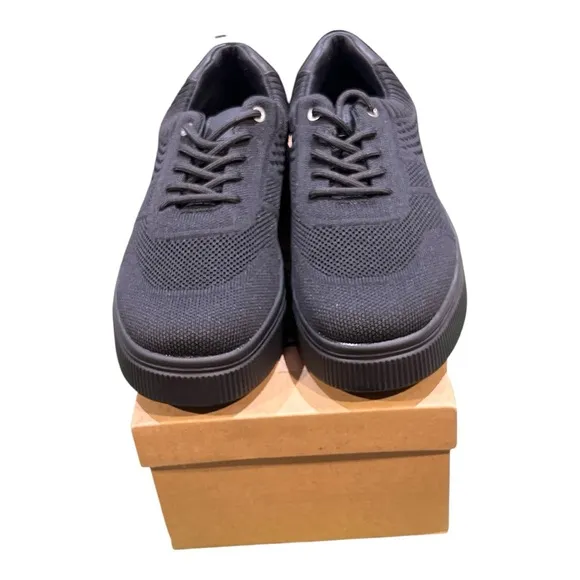 Gioan Roca Women’s Black Platform Walking Sneakers Size 7.