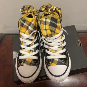 Girls Converse bow high top sneakers