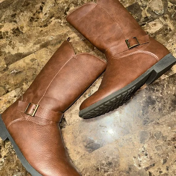 Girls High Boots Shoes Size 3