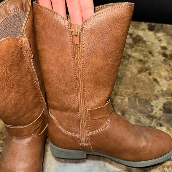Girls High Boots Shoes Size 3