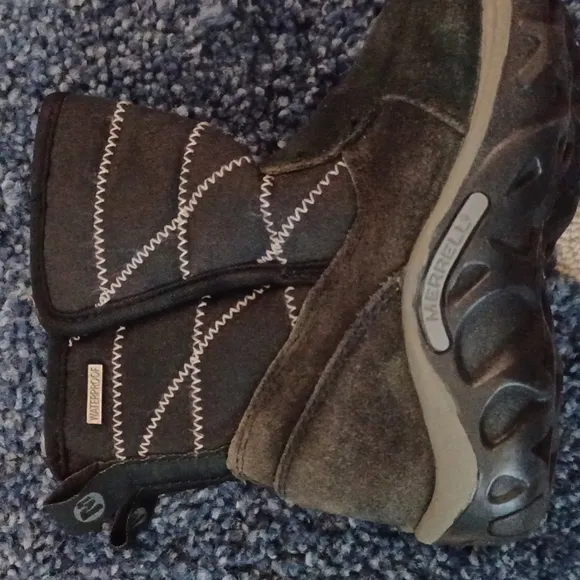 Girls merrell Black boots Toddler SZ 10