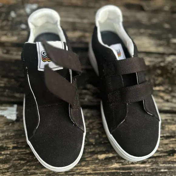 GOATS WOMEN 305W BLACK &amp; White Canvas PLATFORM HOOK AND LOOP SNEAKERS SIZE 9.5