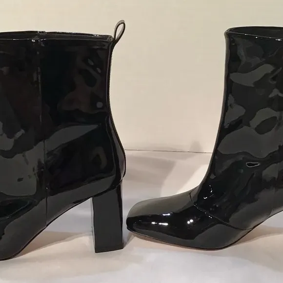 Good American Black High Gloss Patent Leather Booties 3” heel Square Toe  sz 7