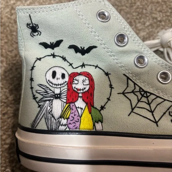 Graphic High-Top Sneakers with Halloween Design